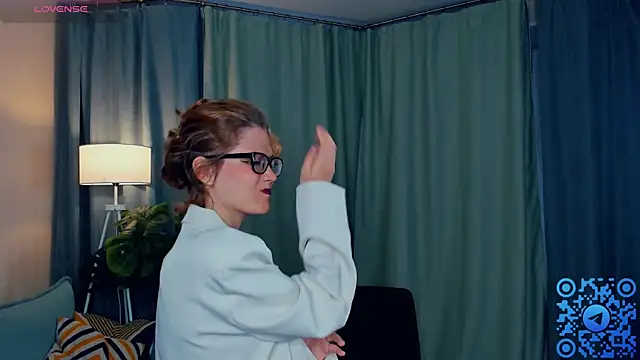 EdlinGathright online show from 10-29-25, 03:42