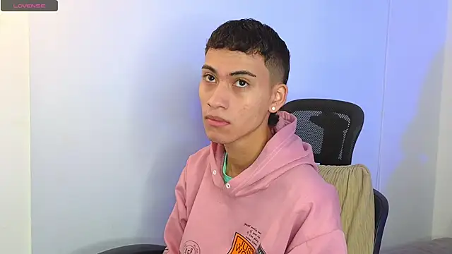 yulian vasquez online show from 10-01-25, 12:22