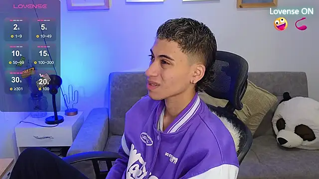 yulian vasquez online show from 11-25-25, 12:27