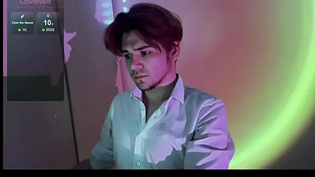 Snapshot of 1RobertTT chatting on 10-10-25, 08:30 1RobertTT online show from 10-10-25, 08:30