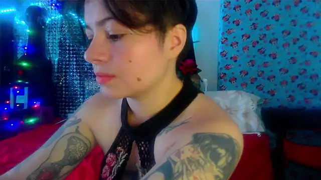 Mitsuha gate online show from 11-14-25, 02:49