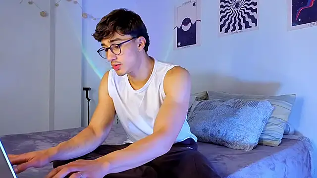 LatinReall online show from 09-18-25, 12:12