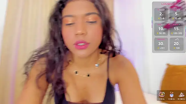 Snapshot of andrea_sanchezz chatting on 09-18-25, 11:34 andrea sanchezz online show from 09-18-25, 11:34
