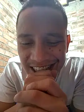 Snapshot of GaaraDiaz chatting on 09-26-25, 04:16 GaaraDiaz online show from 09-26-25, 04:16