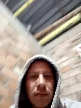 Snapshot of GaaraDiaz chatting on 10-09-25, 02:53 GaaraDiaz online show from 10-09-25, 02:53