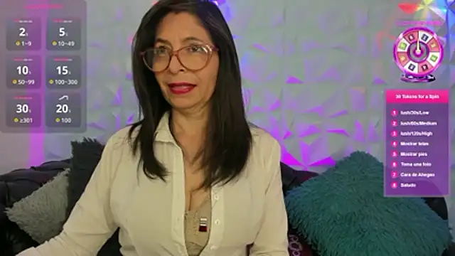 SabinaDeluxe cg online show from 12-19-25, 12:56