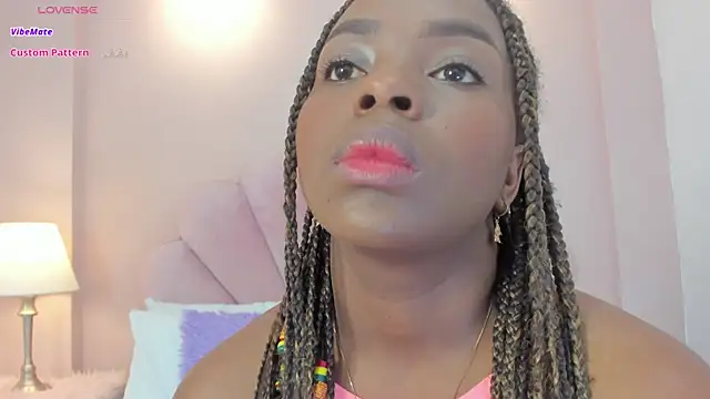 Melanyy Ebonny online show from 12-19-25, 03:46