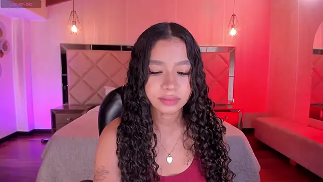 SophieHouston  online show from 12-15-25, 05:44