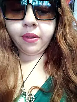 Snapshot of melisa_hot420 chatting on 10-13-25, 08:53 melisa hot420 online show from 10-13-25, 08:53