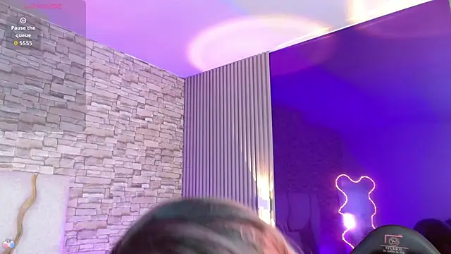 juno tay online show from 11-17-25, 11:49