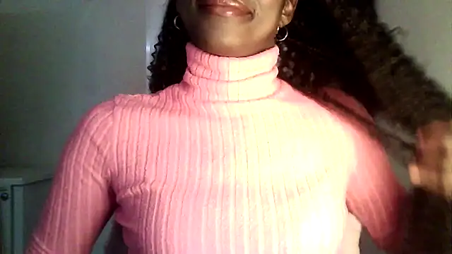 Snapshot of Chatdoll2 chatting on 10-05-25, 05:00 Chatdoll2 online show from 10-05-25, 05:00