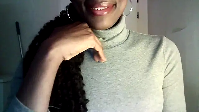 Snapshot of Chatdoll2 chatting on 10-22-25, 03:34 Chatdoll2 online show from 10-22-25, 03:34