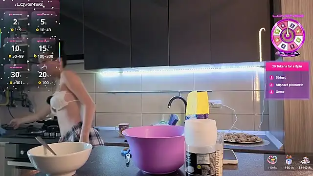 Snapshot of Pisypussy chatting on 10-07-25, 06:21 Pisypussy online show from 10-07-25, 06:21