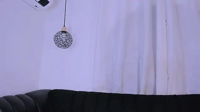 Akira Hime online show from 10-10-25, 02:43