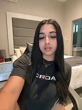 LilMisIndianx online show from 10-26-25, 08:42