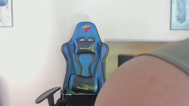 Niicol Jenner online show from 02-12-26, 04:51