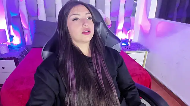 Adaara Rey online show from 10-18-25, 06:30