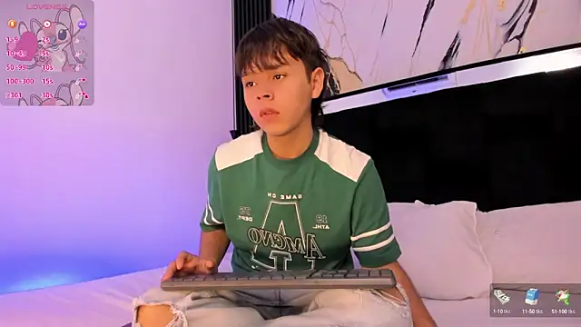 Snapshot of nico_leroy chatting on 09-12-25, 05:13 nico leroy online show from 09-12-25, 05:13