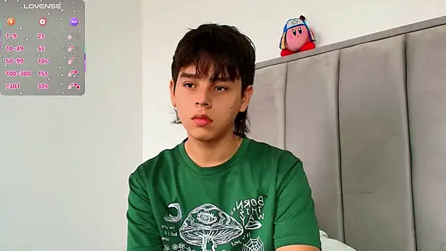 Snapshot of nico_leroy chatting on 09-26-25, 04:11 nico leroy online show from 09-26-25, 04:11