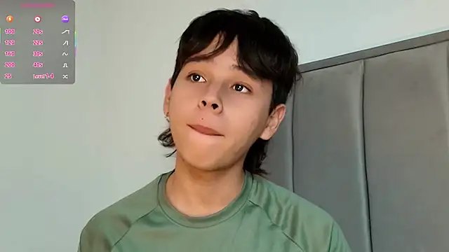 Snapshot of nico_leroy chatting on 10-03-25, 05:10 nico leroy online show from 10-03-25, 05:10