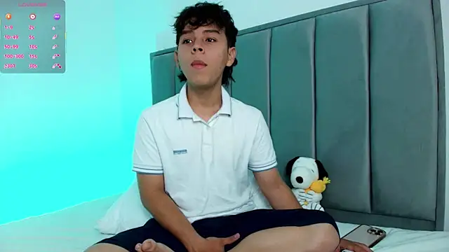 Snapshot of nico_leroy chatting on 10-10-25, 05:12 nico leroy online show from 10-10-25, 05:12