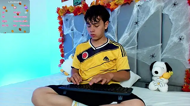 Snapshot of nico_leroy chatting on 10-23-25, 07:34 nico leroy online show from 10-23-25, 07:34