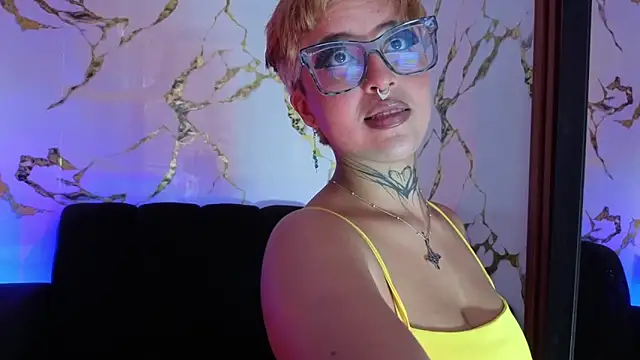 Snapshot of Rebeka-baker chatting on 02-03-26, 02:44 Rebeka-baker online show from 02-03-26, 02:44