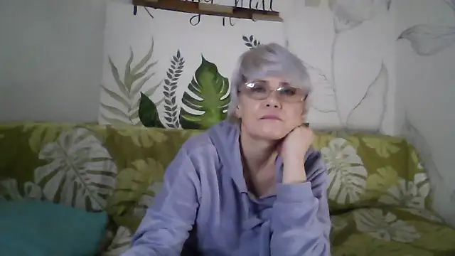 Catty Lady online show from 01-16-26, 08:02