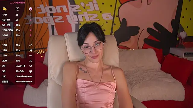 EviLune online show from 12-14-25, 07:25