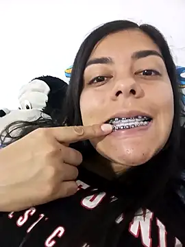 SharonDustLove online show from 12-04-25, 01:15