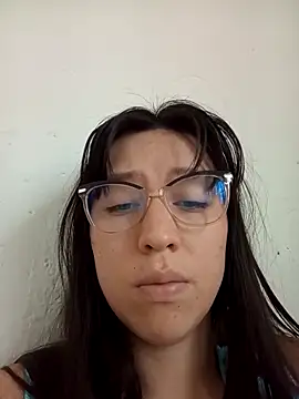 lareinalareinadelanal online show from 10-13-25, 01:00