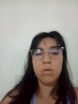 lareinalareinadelanal online show from 10-14-25, 11:11