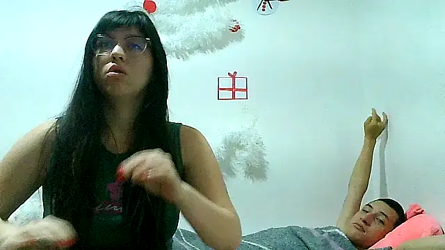 lareinalareinadelanal online show from 12-18-25, 09:04