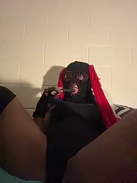 masked doll kashi online show from 12-04-25, 10:02