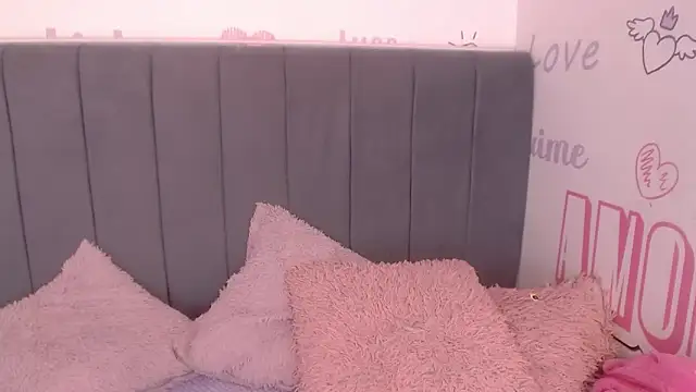 SachaBratz online show from 02-04-26, 01:06