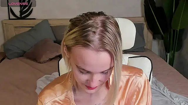 Snapshot of Carolin_Miller chatting on 11-09-25, 09:18 Carolin Miller online show from 11-09-25, 09:18