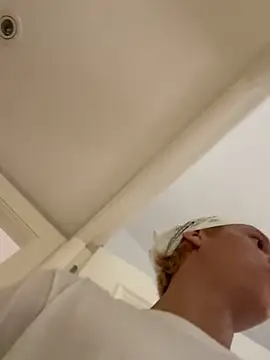 Snapshot of pbyariel- chatting on 10-21-25, 03:57 pbyariel- online show from 10-21-25, 03:57