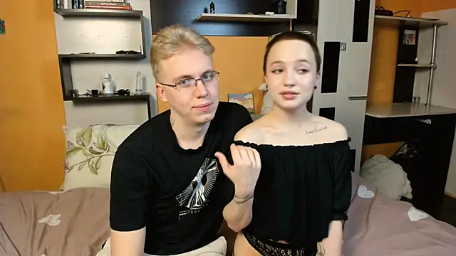 Snapshot of SammySccott chatting on 12-18-25, 07:58 SammySccott online show from 12-18-25, 07:58