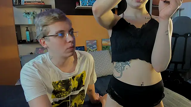 Snapshot of SammySccott chatting on 02-12-26, 06:19 SammySccott online show from 02-12-26, 06:19