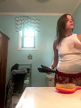 Snapshot of Candy_Shower chatting on 09-11-25, 03:45 Candy Shower online show from 09-11-25, 03:45