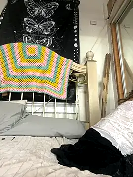 Snapshot of Candy_Shower chatting on 10-05-25, 02:54 Candy Shower online show from 10-05-25, 02:54