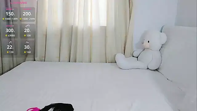 Snapshot of Ailsa-Baby chatting on 09-16-25, 08:15 Ailsa-Baby online show from 09-16-25, 08:15