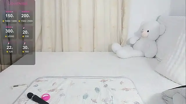 Snapshot of Ailsa-Baby chatting on 10-19-25, 09:32 Ailsa-Baby online show from 10-19-25, 09:32