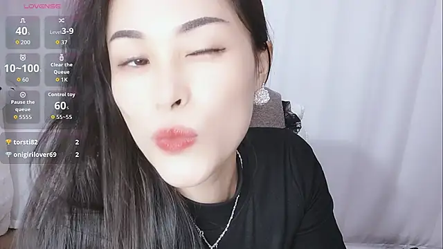 Snapshot of Ailsa-Baby chatting on 11-21-25, 12:04 Ailsa-Baby online show from 11-21-25, 12:04