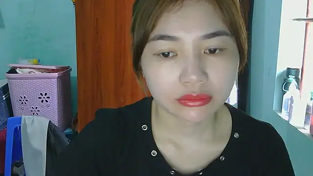 Uhem112 online show from 10-11-25, 02:22