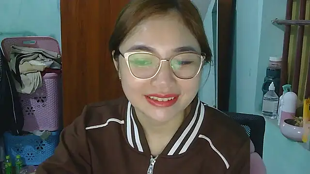 Uhem112 online show from 11-04-25, 03:38