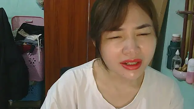 Uhem112 online show from 12-02-25, 01:11