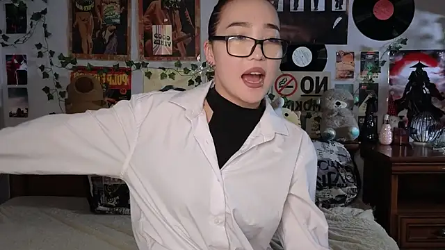 OdetteBiddy online show from 11-07-25, 08:20