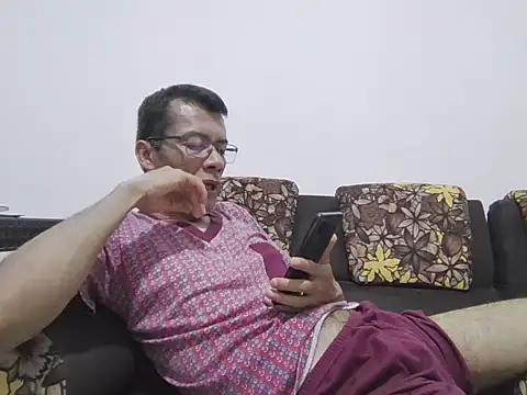 skinnylatino51 online show from 12-02-25, 12:16