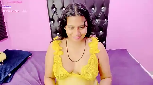Snapshot of INDIANFLAME chatting on 01-11-25, 07:28 INDIANFLAME online show from 01-11-25, 07:28